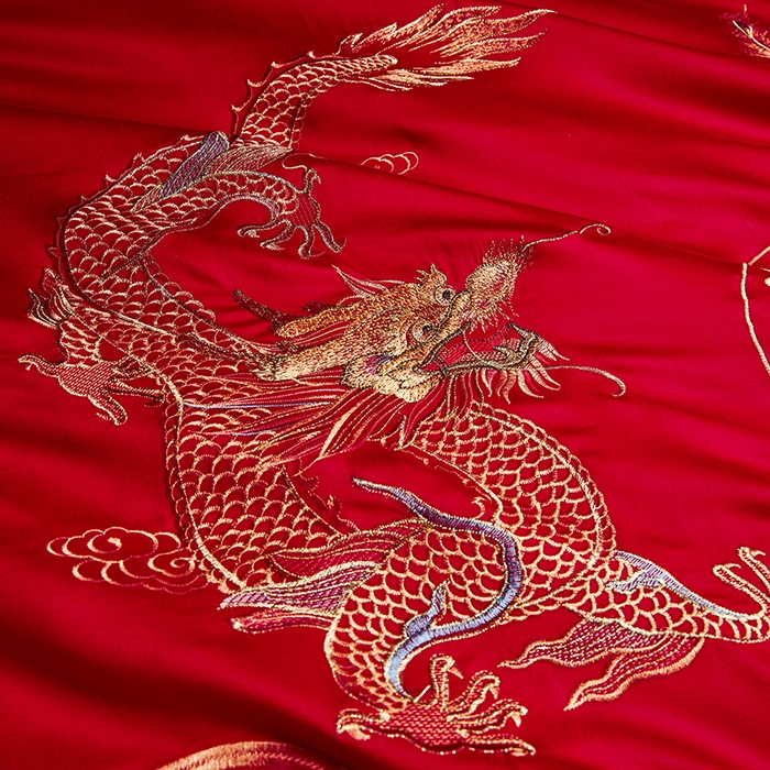 91家纺网 家纺一手货源 找家纺 晶缦家纺 2024纯棉全棉60支贡缎长绒棉刺绣花婚庆四件套--绣花贴边床单款 龙凤祥和