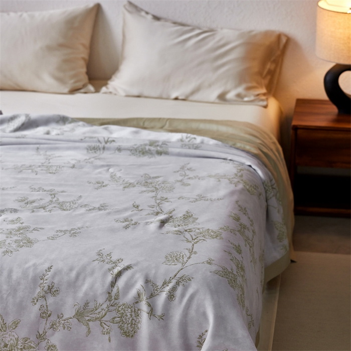 91家纺网 家纺一手货源 找家纺 安莱生活 2024新款莱赛尔天丝50支宽边工艺款单夏被被子被芯 美人焦-绿