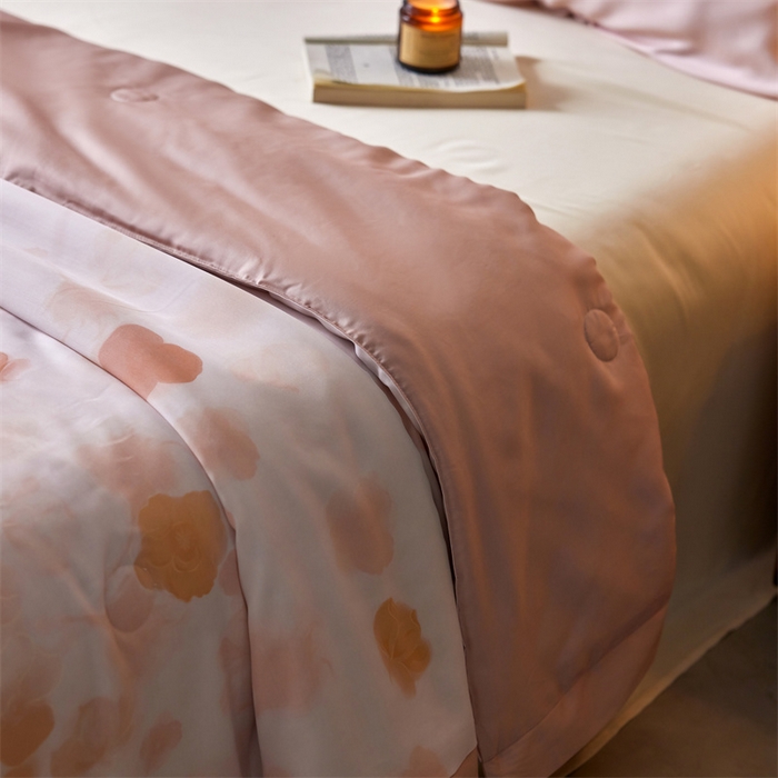 91家纺网 家纺一手货源 找家纺 安莱生活 2024新款莱赛尔天丝50支宽边工艺款单夏被被子被芯 叶暖