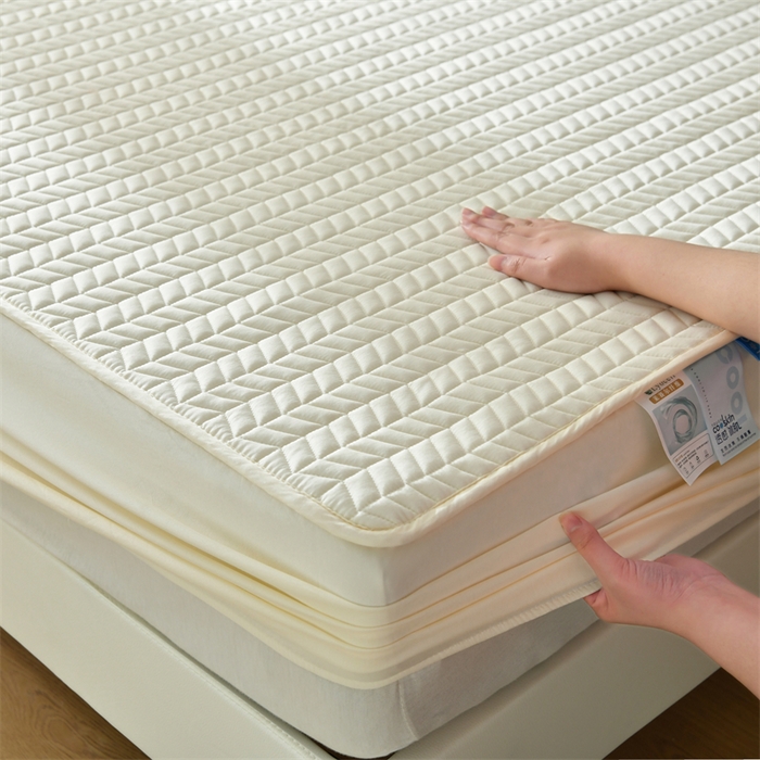 91家纺网 家纺一手货源 找家纺 鑫钰 2024新款10mm加厚天丝乳胶凉席床笠款 浅米黄