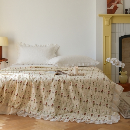 91家纺网 家纺一手货源 找家纺 菊上 2024新款纯棉夏被-双层蕾丝法式印花款 爱慕