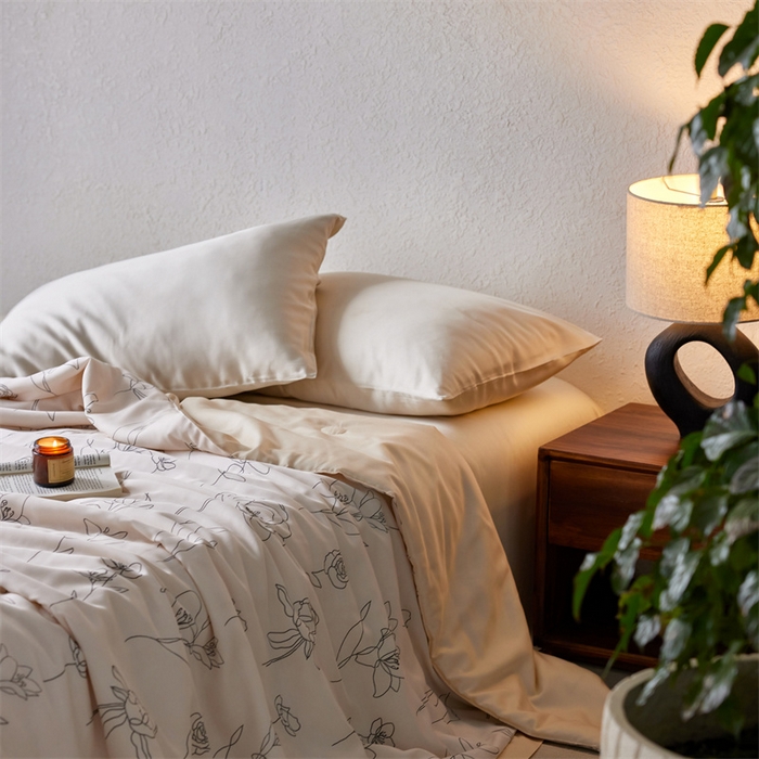 91家纺网 家纺一手货源 找家纺 安莱生活 2024新款莱赛尔天丝50支宽边工艺款单夏被被子被芯 天丝夏被-菲青