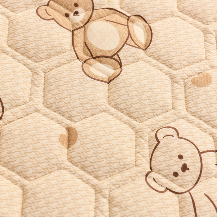 91家纺网 家纺一手货源 找家纺 恋绒家纺 2025新款全棉夹棉床头罩 快乐熊仔