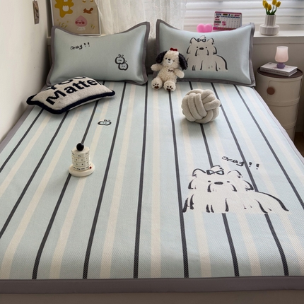 91家纺网 家纺一手货源 找家纺 山茶 2024新款凉感舒适亲肤冰丝藤席 冰藤席-蓝灰条纹旺旺