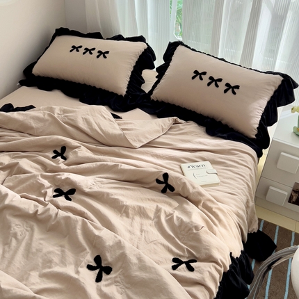 91家纺网 家纺一手货源 找家纺 （总）富米莱（原臻工厂） 2024新款法式毛巾绣花边水洗夏被四件套