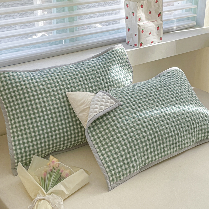 91家纺网 家纺一手货源 找家纺 爱港 2024全棉水洗色织绗缝绑带枕巾加厚夹棉隔脏防滑枕巾80*50cm布莱格-绿