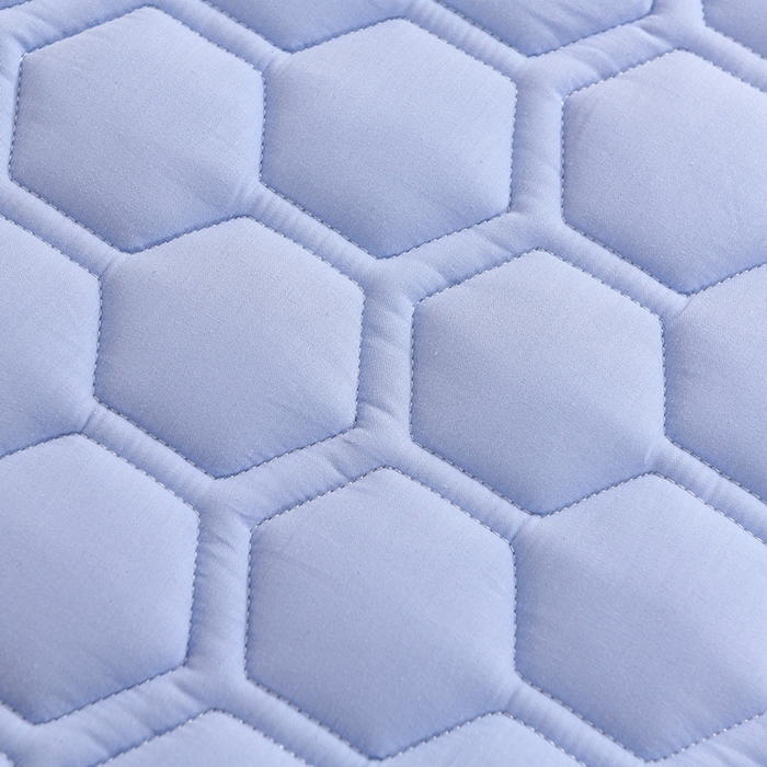 91家纺网 家纺一手货源 找家纺 恋绒家纺 2025新款全棉夹棉床头罩 清新蓝