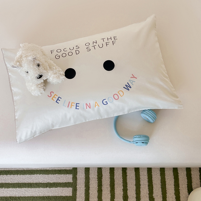 91家纺网 家纺一手货源 找家纺 昔可 2024新款大版数码印花单枕套 字母笑脸