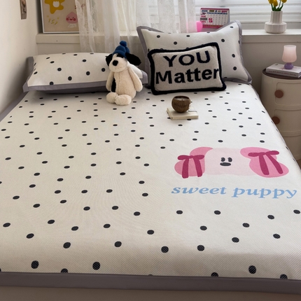 91家纺网 家纺一手货源 找家纺 山茶 2024新款凉感舒适亲肤冰丝藤席 冰藤席-黑白波点