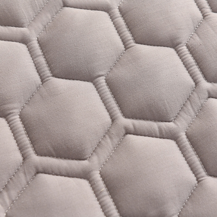 91家纺网 家纺一手货源 找家纺 恋绒家纺 2025新款全棉夹棉床头罩 星空灰