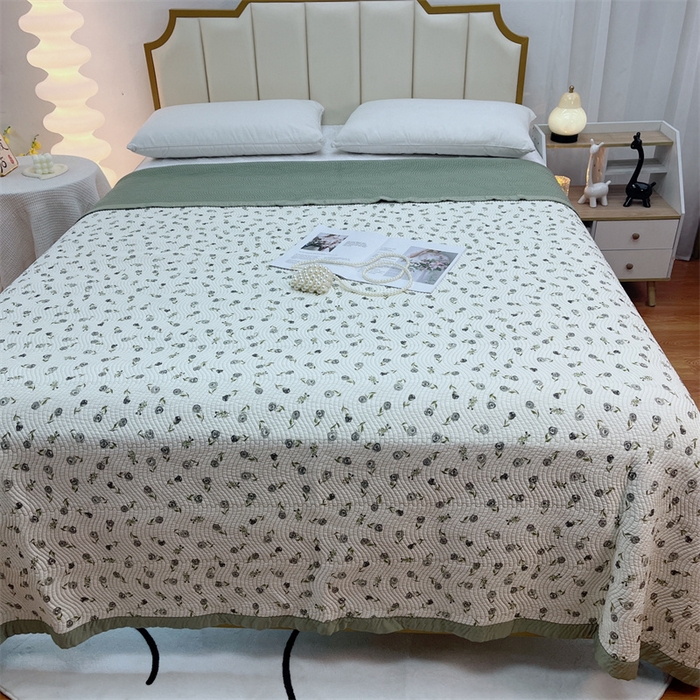 91家纺网 家纺一手货源 找家纺 暖居 2024新款双面天丝单件床盖 茶香绿