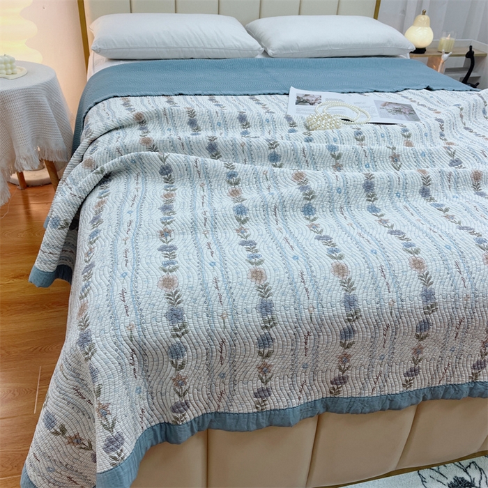 91家纺网 家纺一手货源 找家纺 暖居 2024新款双面天丝单件床盖 清澈