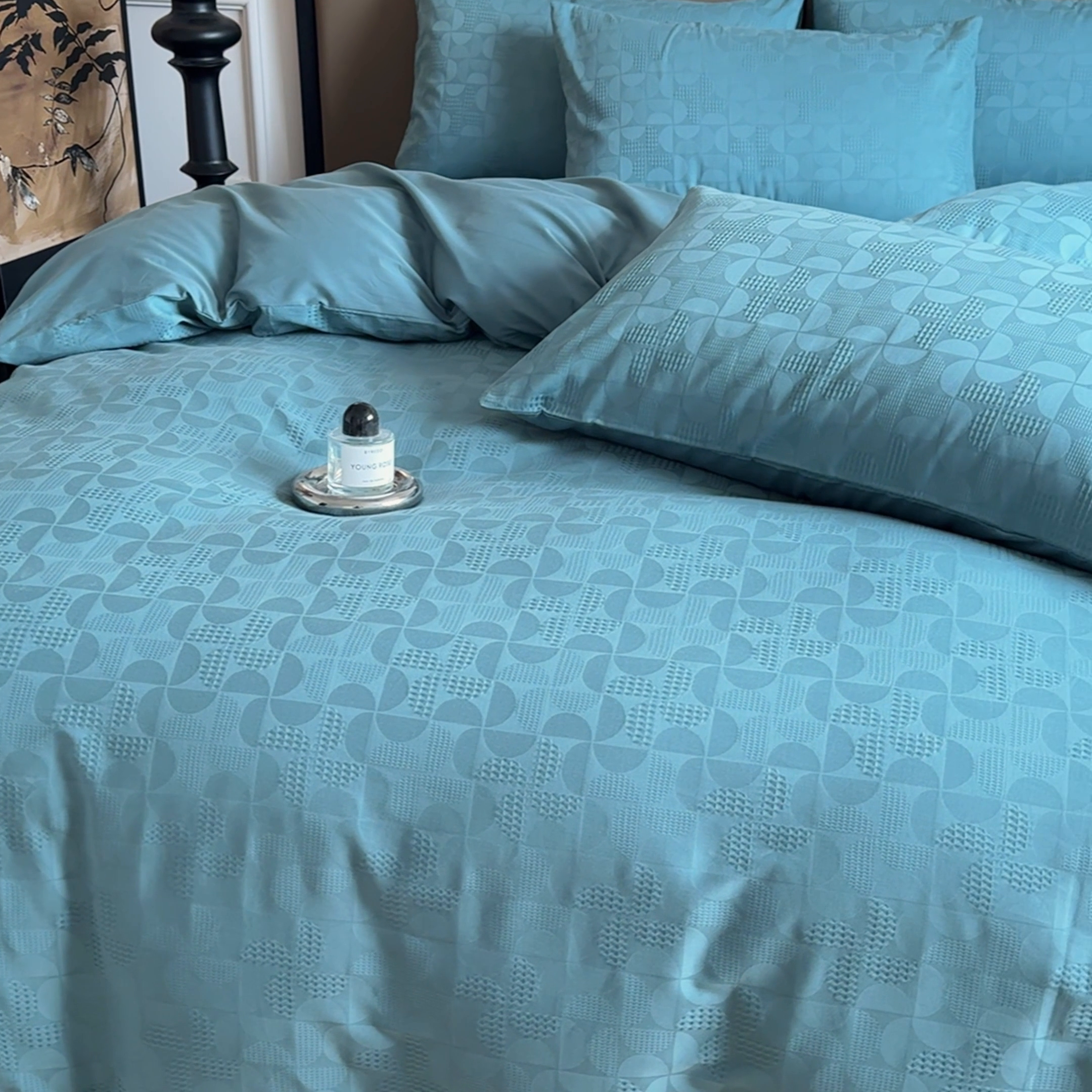 91家纺网 家纺一手货源 找家纺 金丝鸟家纺 2024新款棉水洗棉纯色提花四件套 风车 青石兰