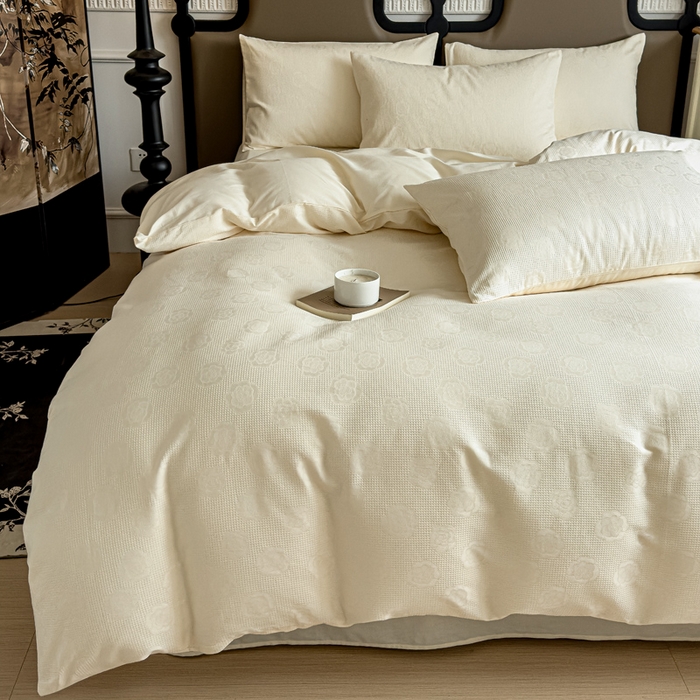 91家纺网 家纺一手货源 找家纺 金丝鸟家纺 2024新款棉水洗棉纯色提花四件套 山茶花 白