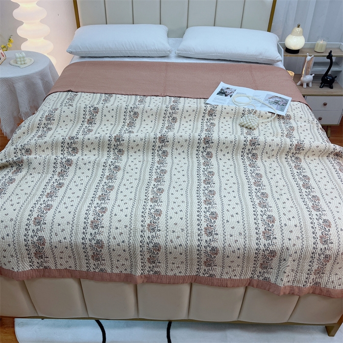 91家纺网 家纺一手货源 找家纺 暖居 2024新款双面天丝单件床盖 扶苏咖