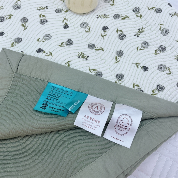91家纺网 家纺一手货源 找家纺 暖居 2024新款双面天丝单件床盖 茶香绿