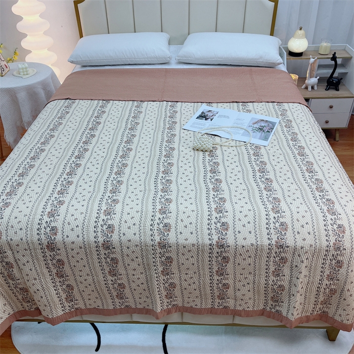 91家纺网 家纺一手货源 找家纺 暖居 2024新款双面天丝单件床盖 扶苏咖