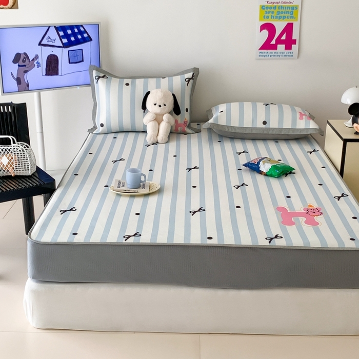 91家纺网 家纺一手货源 找家纺 昔可家纺 2024新款大版数码印花冰藤席床笠款 蝴蝶结狗狗