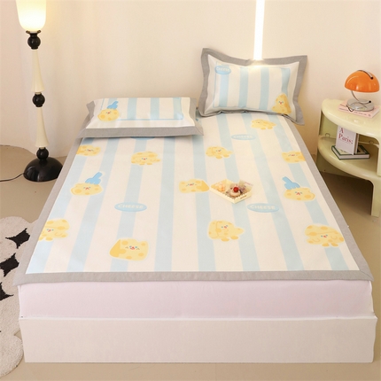 91家纺网 家纺一手货源 找家纺 （总）JUICY 橘滋家纺 2024新款高级感卡通可爱数码印花冰丝席（场景二）