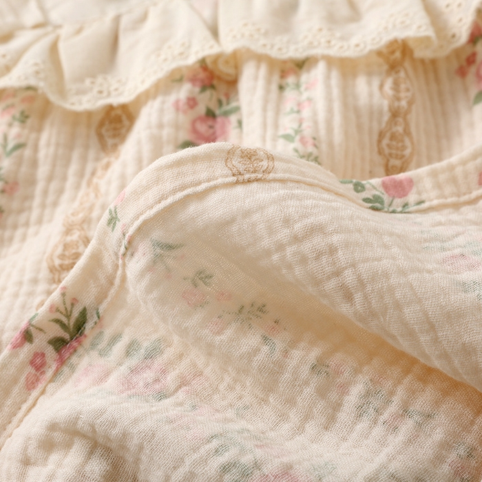 91家纺网 家纺一手货源 找家纺 洛兰沙家居馆【只代发】【只代发】 2024新款温柔女碎花纯棉棉纱宽松双层纱布家居服半袖长裤三件套 粉花纹