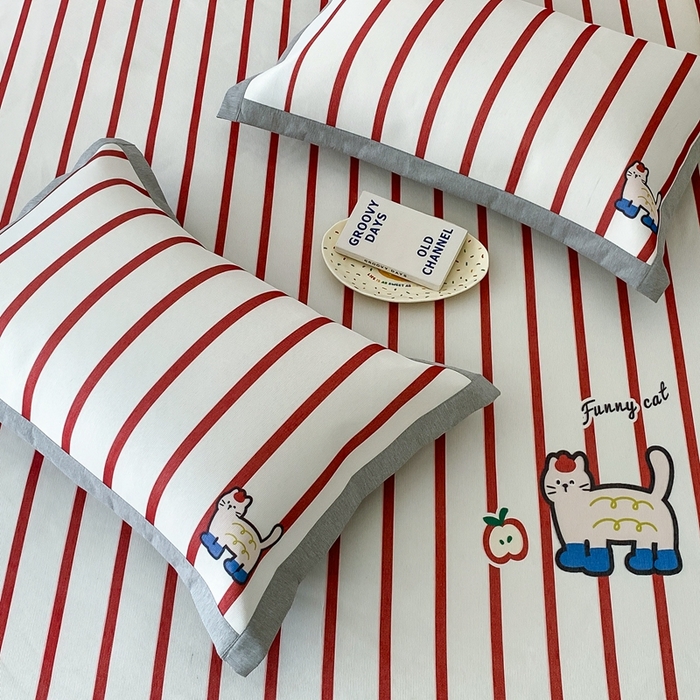 91家纺网 家纺一手货源 找家纺 昔可家纺 2024新款大版数码印花冰藤席床笠款 苹果猫咪