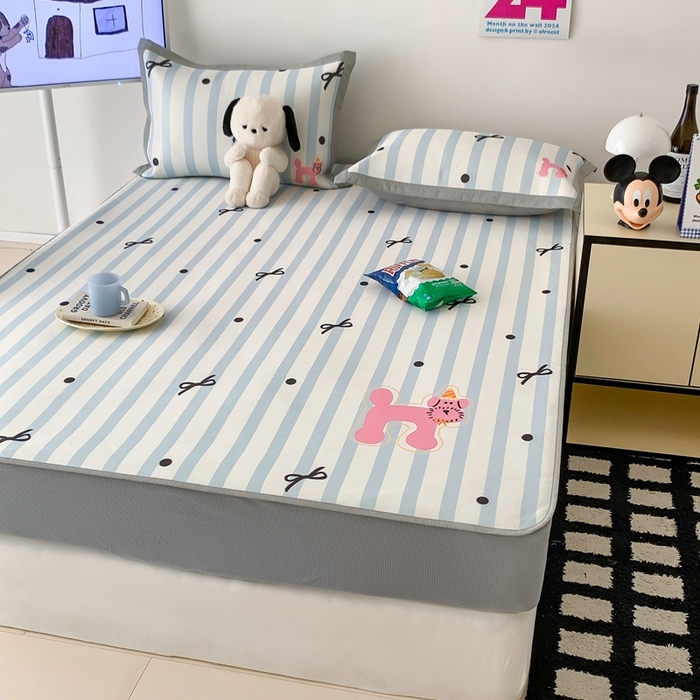 91家纺网 家纺一手货源 找家纺 昔可家纺 2024新款大版数码印花冰藤席床笠款 蝴蝶结狗狗