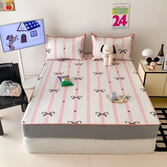 91家纺网 家纺一手货源 找家纺 昔可家纺 2024新款冰藤席床笠款--卡通系列 粉条星星蝴蝶结