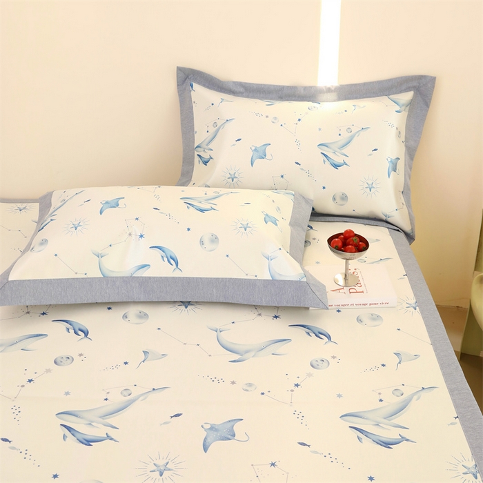 91家纺网 家纺一手货源 找家纺 JUICY 橘滋家纺 2024新款高级感卡通可爱数码印花冰丝席（场景二） 云鲸梦