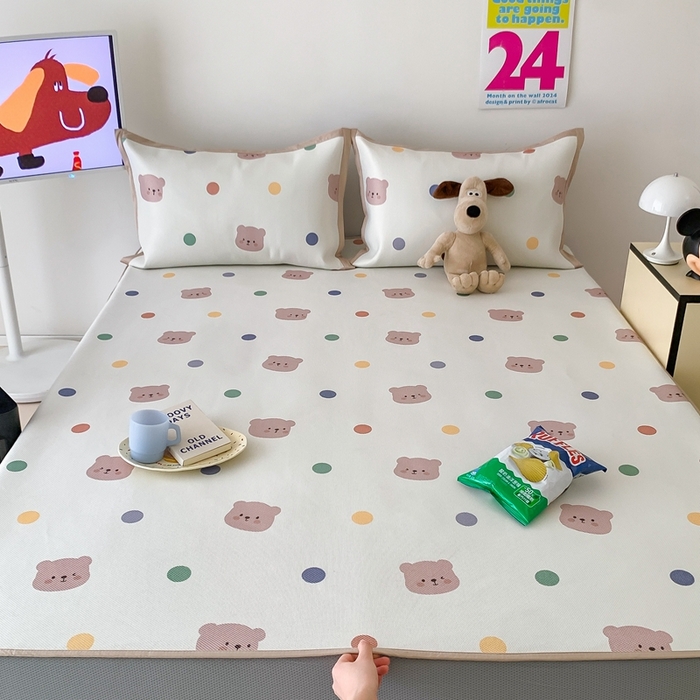 91家纺网 家纺一手货源 找家纺 昔可家纺 2024新款冰藤席床笠款--卡通系列 彩色波点熊