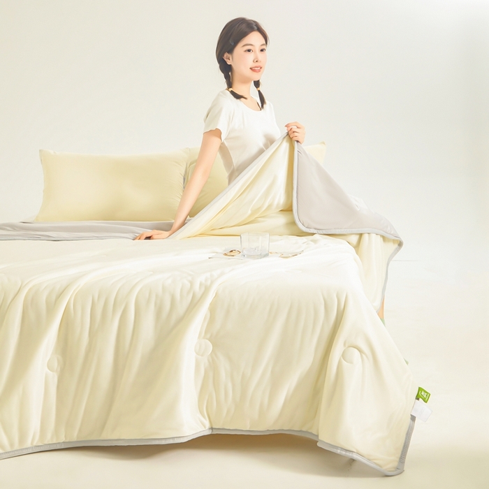 91家纺网 家纺一手货源 找家纺 美梦里 2025新款凉感丝夏被西瓜被夏凉被瓜瓜空调被子 椰奶冻冻