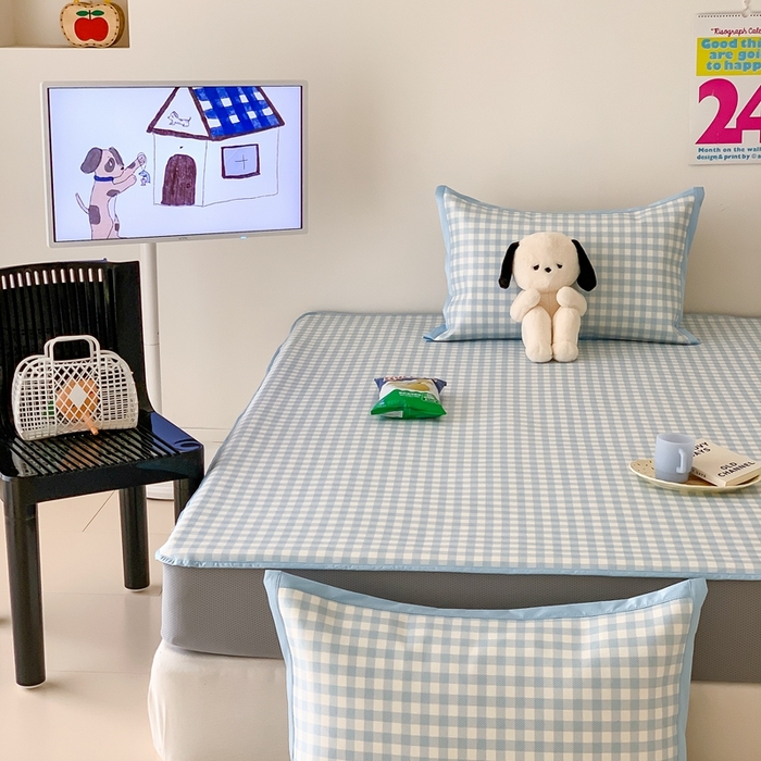 91家纺网 家纺一手货源 找家纺 昔可家纺 2024新款冰藤席床笠款--简约系列 格子蓝