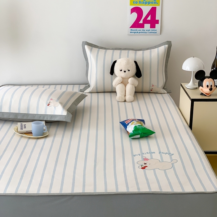 91家纺网 家纺一手货源 找家纺 昔可家纺 2024新款大版数码印花冰藤席床笠款 樱桃萌宠