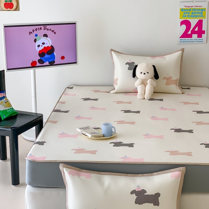 91家纺网 家纺一手货源 找家纺 昔可家纺 2024新款冰藤席床笠款--卡通系列 生日帽狗狗