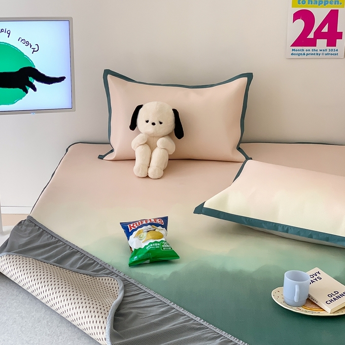 91家纺网 家纺一手货源 找家纺 昔可家纺 2024新款冰藤席床笠款--晕染系列 晕染绿