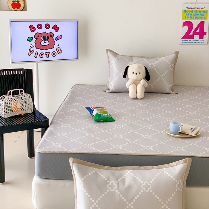 91家纺网 家纺一手货源 找家纺 昔可家纺 2024新款冰藤席床笠款--简约系列 菱格四叶花