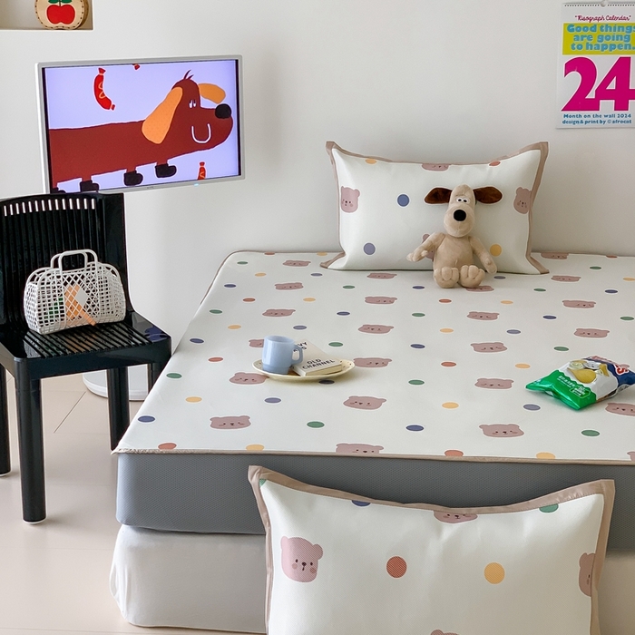 91家纺网 家纺一手货源 找家纺 昔可家纺 2024新款冰藤席床笠款--卡通系列 彩色波点熊