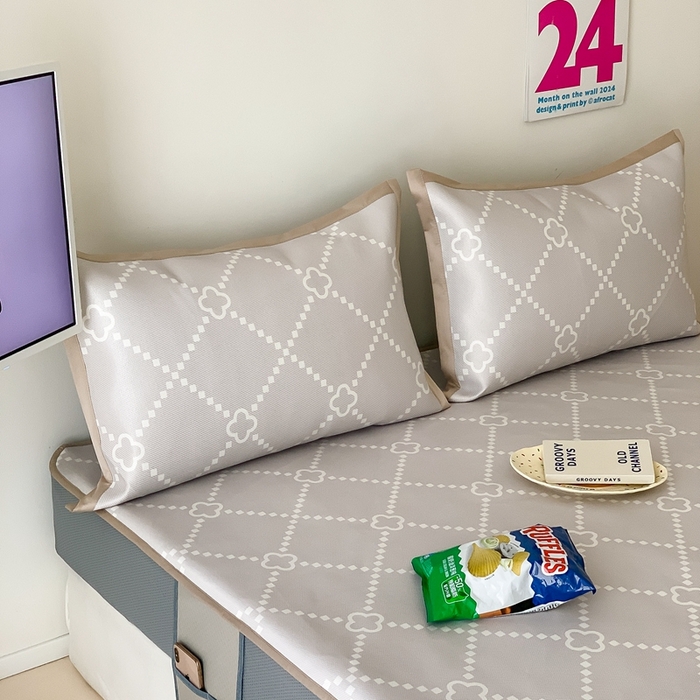 91家纺网 家纺一手货源 找家纺 昔可家纺 2024新款冰藤席床笠款--简约系列 菱格四叶花