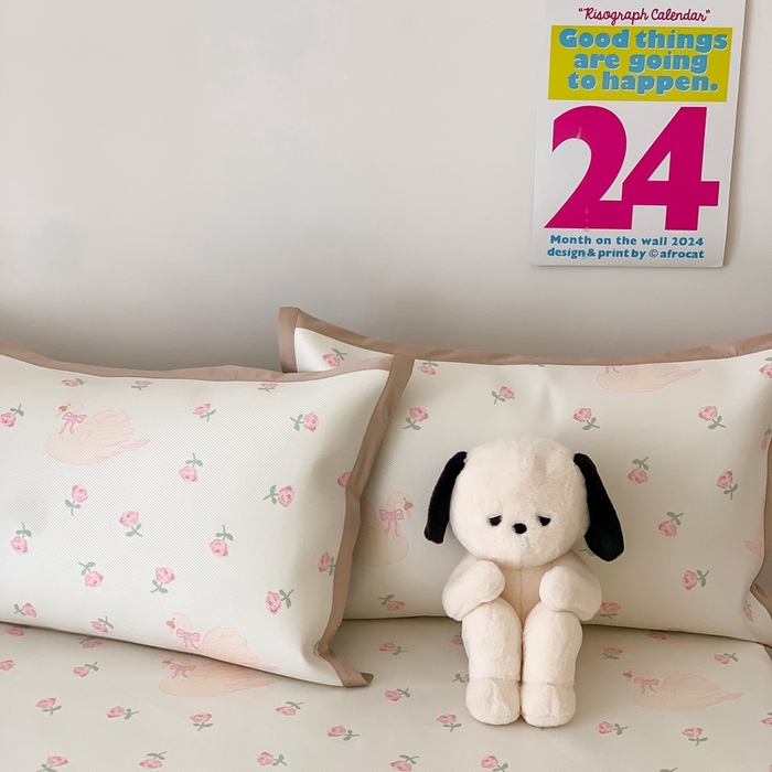 91家纺网 家纺一手货源 找家纺 昔可家纺 2024新款冰藤席床笠款--卡通系列 天鹅玫瑰