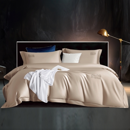 91家纺网 家纺一手货源 找家纺 玖玖爱家纺 2024新款100支新疆阿瓦提长绒棉极简宽边系列 卡其