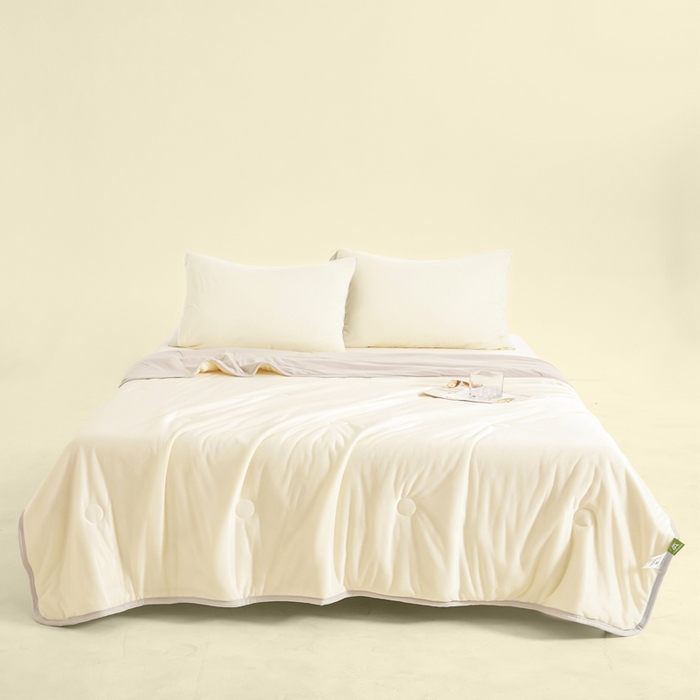 91家纺网 家纺一手货源 找家纺 美梦里 2025新款凉感丝夏被西瓜被夏凉被瓜瓜空调被子 椰奶冻冻