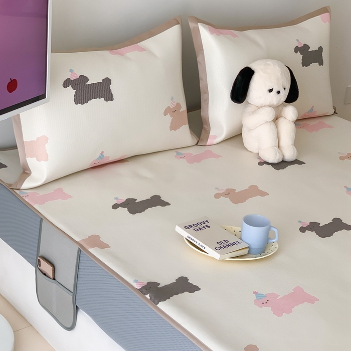 91家纺网 家纺一手货源 找家纺 昔可家纺 2024新款冰藤席床笠款--卡通系列 生日帽狗狗