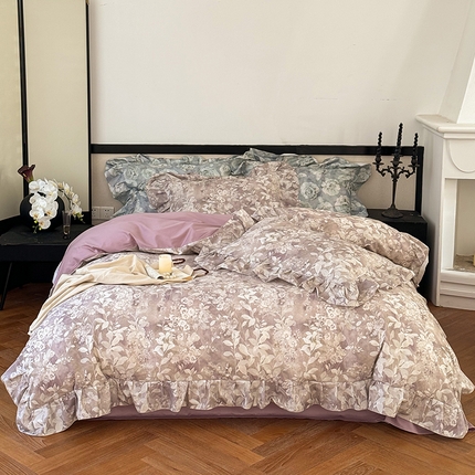 91家纺网 家纺一手货源 找家纺 窝米 2024春夏13376法式复古大花边数码款四件套系列 尘海-紫