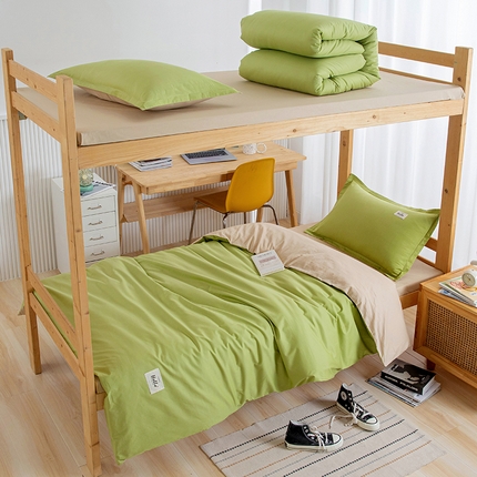 91家纺网 家纺一手货源 找家纺 鑫宇家纺 2025新款13372全棉纯色双拼学生宿舍三件套六件套浅绿+卡其