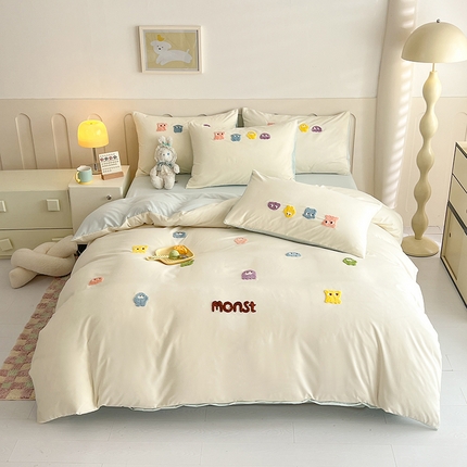 2024新款超柔云朵棉毛巾绣四件套 小怪兽-奶白天空蓝