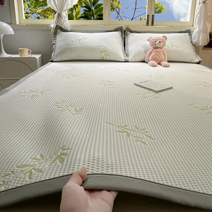 91家纺网 家纺一手货源 找家纺 川悦生活 2024新款610克凉感刺绣豆豆凉席 清竹水歆