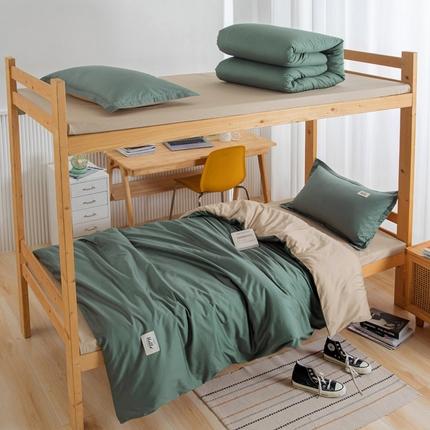 91家纺网 家纺一手货源 找家纺 鑫宇家纺 2025新款13372全棉纯色双拼学生宿舍三件套六件套果绿+卡其