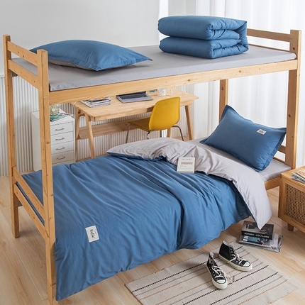 91家纺网 家纺一手货源 找家纺 鑫宇家纺 2025新款13372全棉纯色双拼学生宿舍三件套六件套牛仔蓝+浅灰