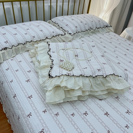 91家纺网 家纺一手货源 找家纺 暖居 2024新款韩系大花边夏被砂洗棉花床盖四件套可机洗+同款纯棉被套蝴蝶飞飞