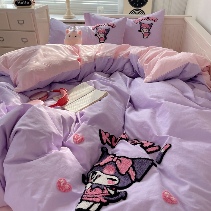 91家纺网 家纺一手货源 找家纺 金爱家 2024新款卡通纯棉毛巾绣四件套 毛巾绣-萌萌库洛米紫