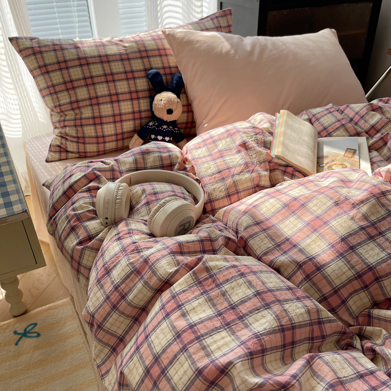 91家纺网 家纺一手货源 找家纺 （总）六巷胡同 2024新款INS盐系博主风格子混搭四件套